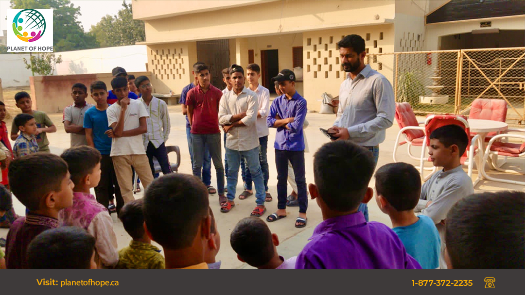 Al-Moshin-Ali-withChildren Orphanage-Visit